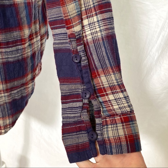 Blue red plaid flannel long sleeve button down top - Picture 6 of 7